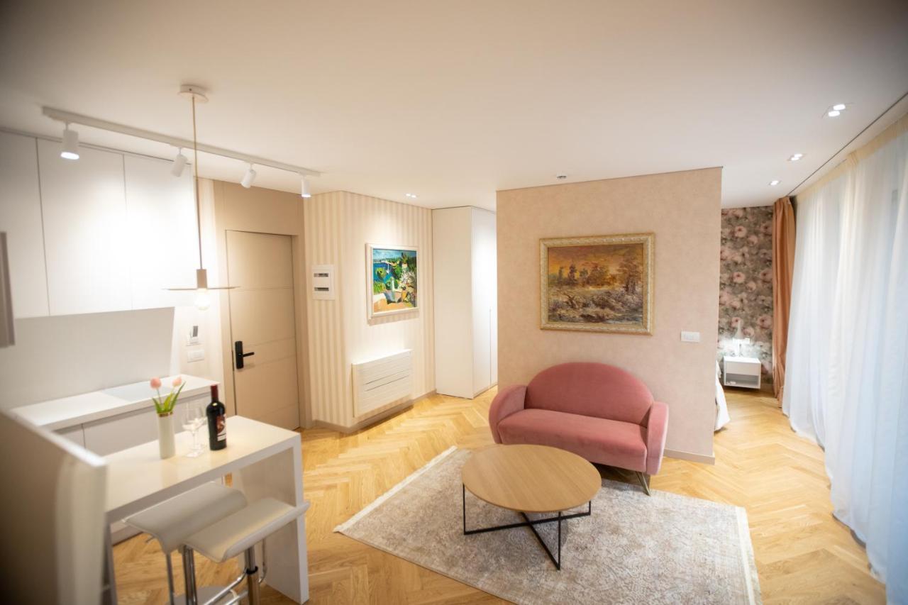 טיראנה Seven Luxury Suites מראה חיצוני תמונה