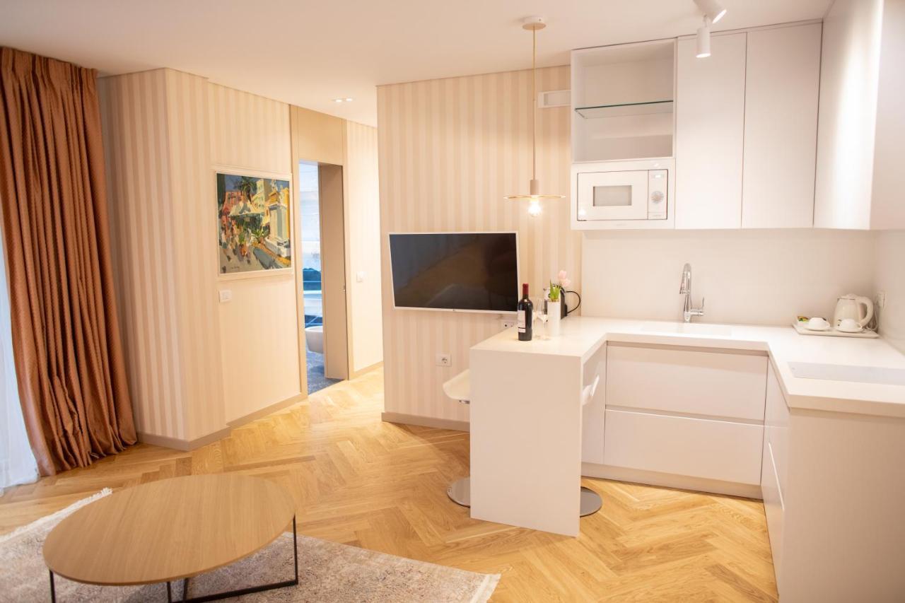 טיראנה Seven Luxury Suites מראה חיצוני תמונה