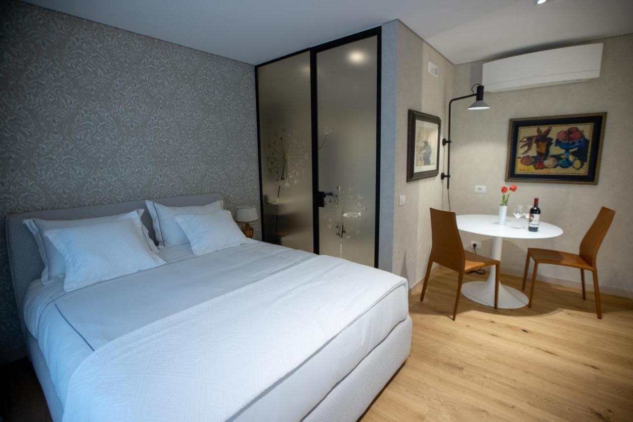 טיראנה Seven Luxury Suites מראה חיצוני תמונה