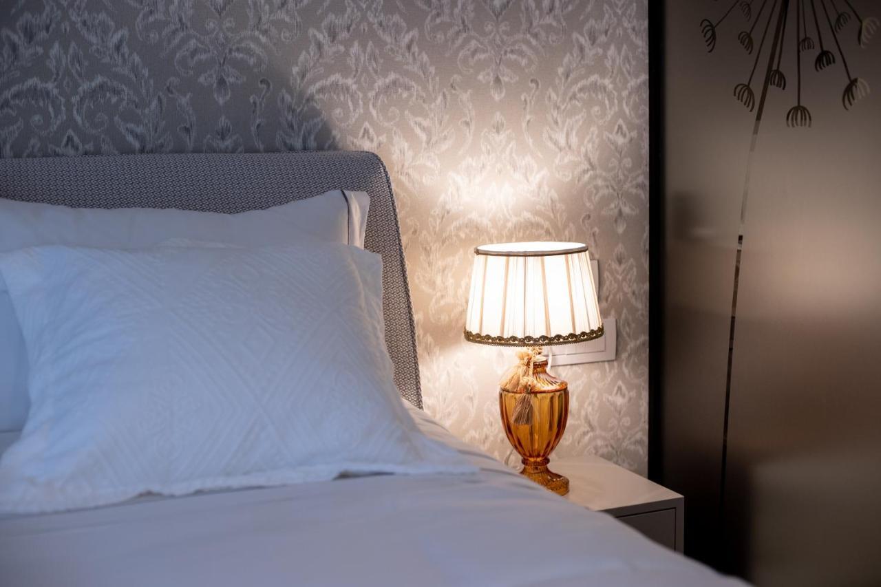 טיראנה Seven Luxury Suites מראה חיצוני תמונה