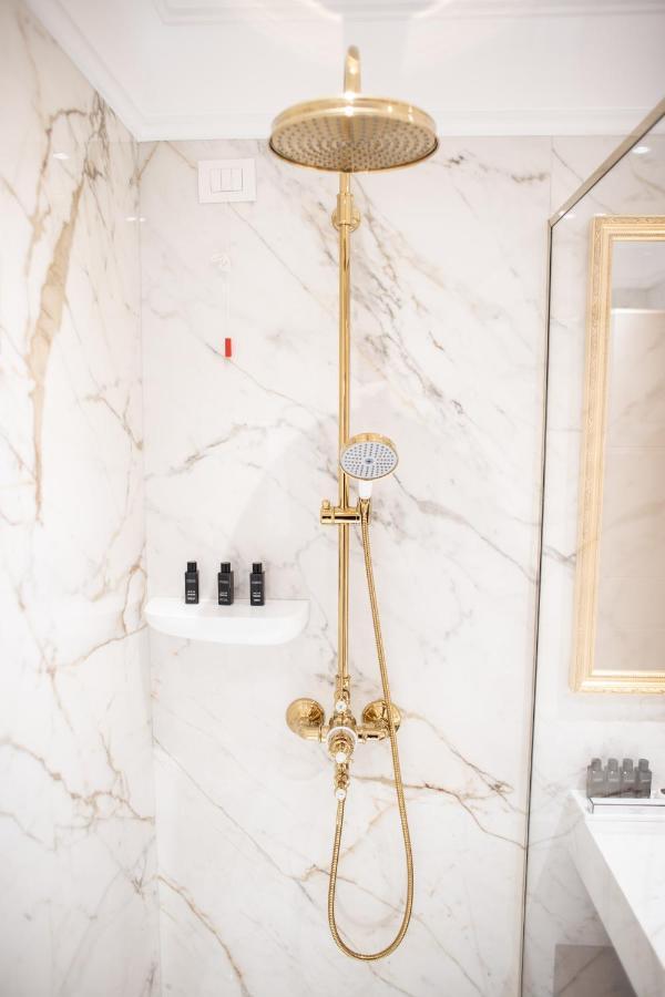 טיראנה Seven Luxury Suites מראה חיצוני תמונה
